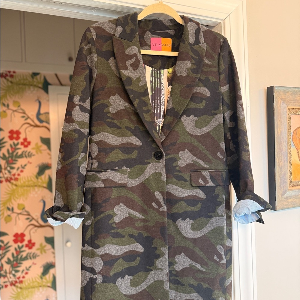 Vilagallo Women's Camouflage Coat size 4